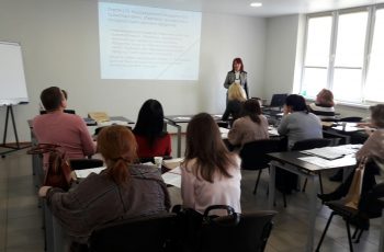 Кваліфікація персоналу, кадрове діловодство та інші особливості організації фармацевтичної справи